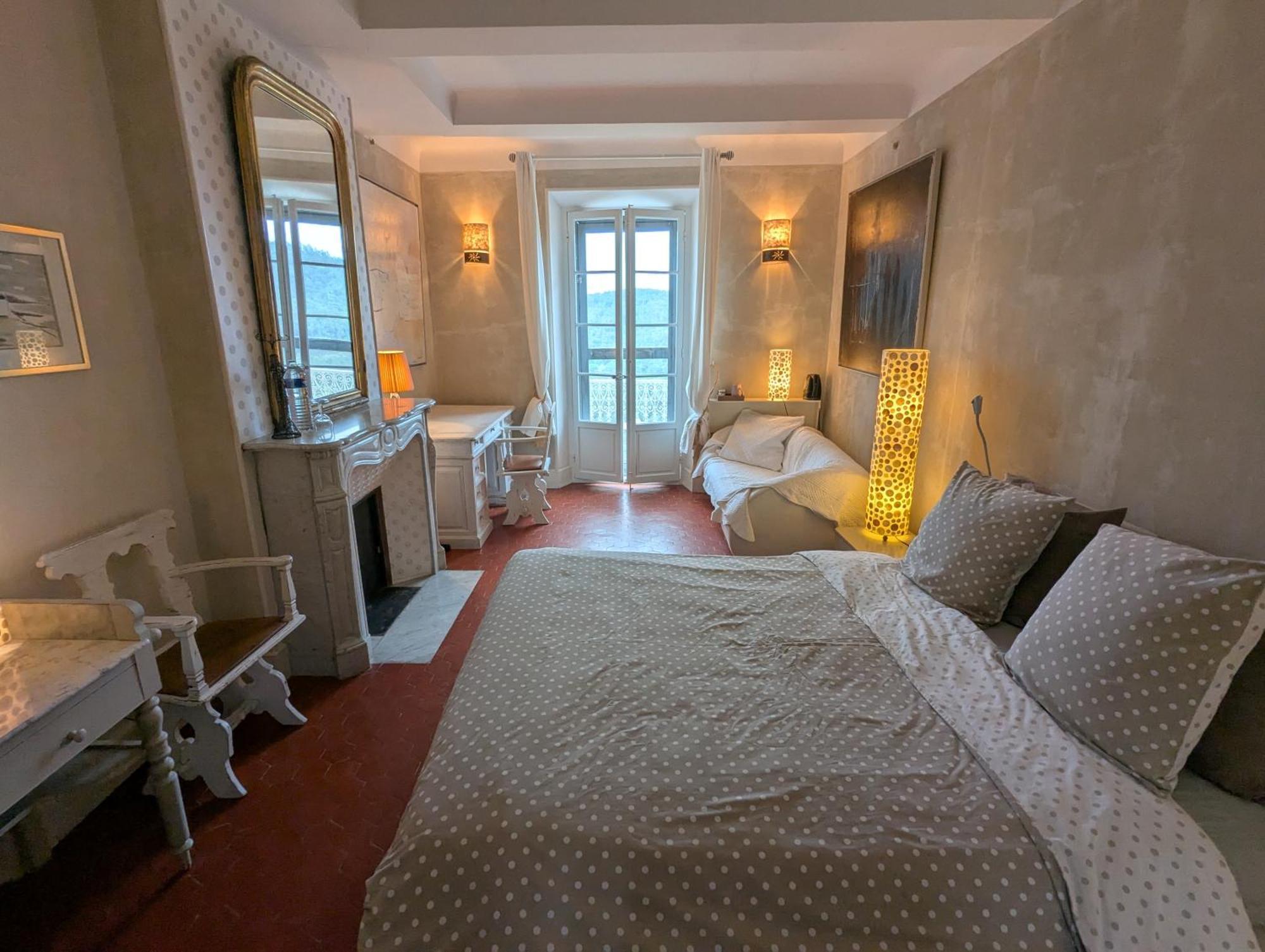 Les Chapeliers Bed & Breakfast Claviers Eksteriør bilde
